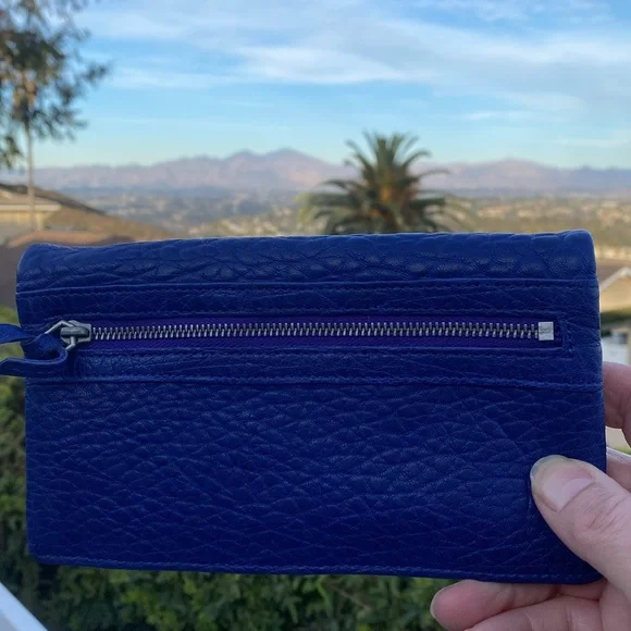 Liebeskind wallet
Color rich purple - Picture 3 of 3